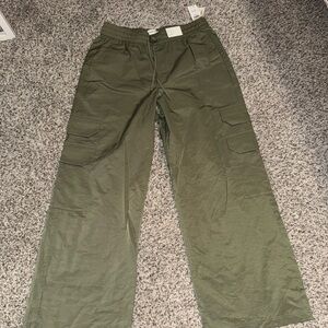 NWT Abercrombie Olive Green Cargo Pants